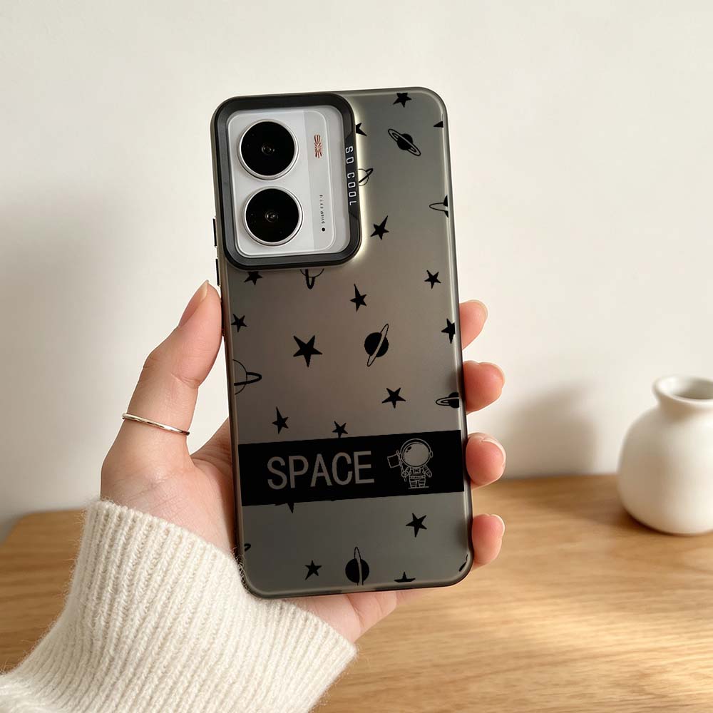 Cover Design Stars Space per R - Realme C67 recensione e prezzo